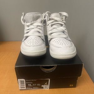 Nike Air Jordan White Sneaker - Toddler Boy Sz 11C